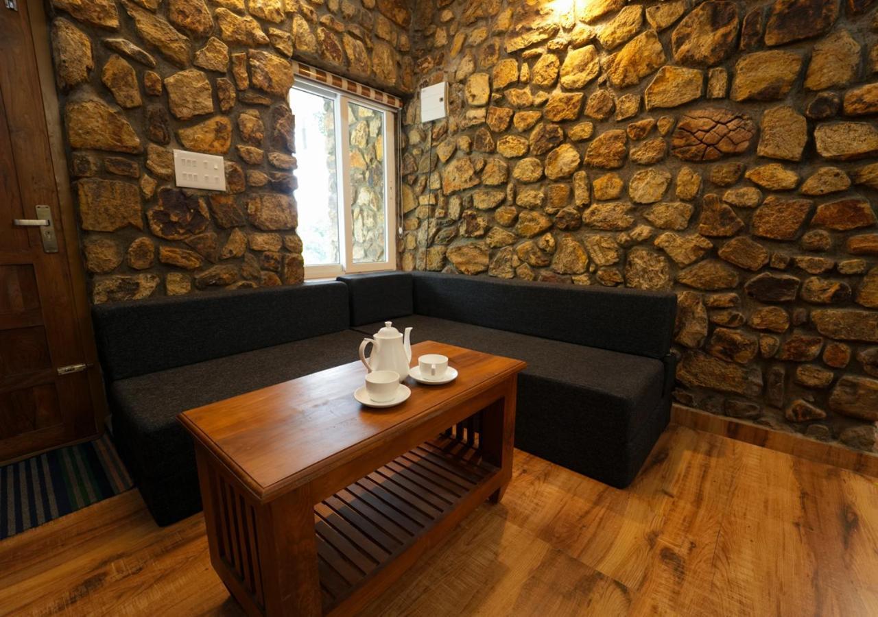 Tiyans Stone Castle Private Tea Villa Vagamon By Voye Homes Kültér fotó